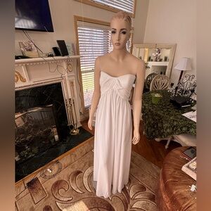 Elegant White Strapless Dress